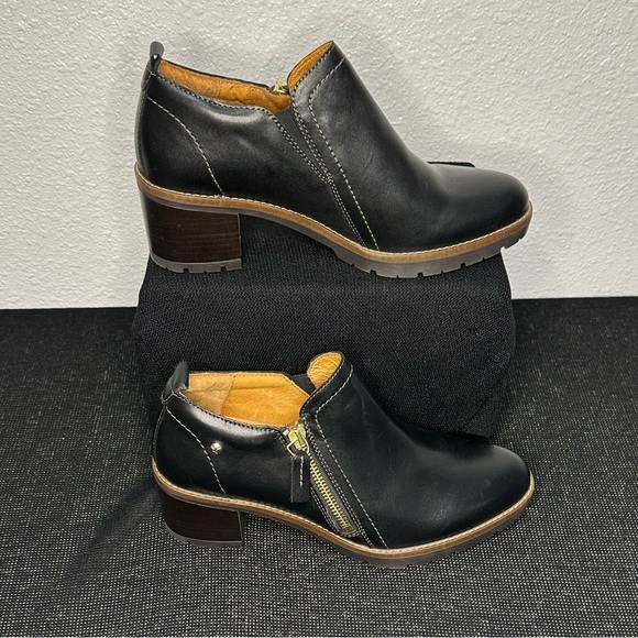 Pikolinos High-tops leather mid heel bootie - Picture 2 of 10